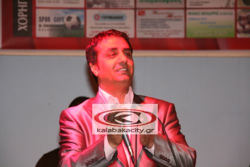 Εκδήλωση των Αλβανών μεταναστών στην Καλαμπάκα