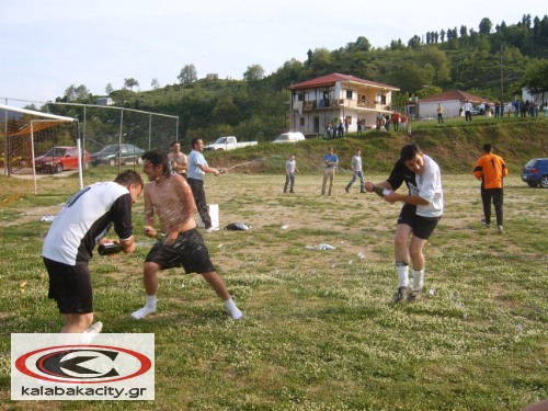 Ανεβαίνουν Χρυσομηλιά και Άρης Περιστέρας