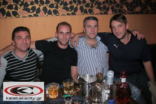 Γλέντησαν την νίκη