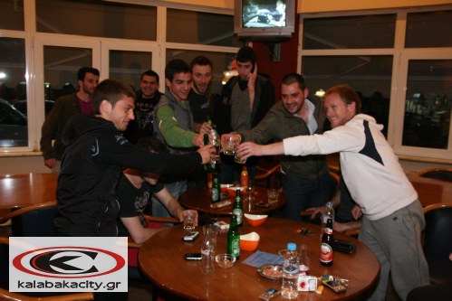 Στον τελικό του 8χ8 η ομάδα του cafe Ουράνιο Τόξο/kalabakacity.gr