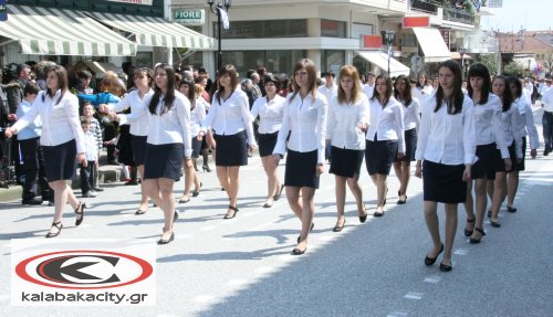 Με λαμπρότητα γιορτάστηκε η Εθνική μας επέτειος στην πόλη μας