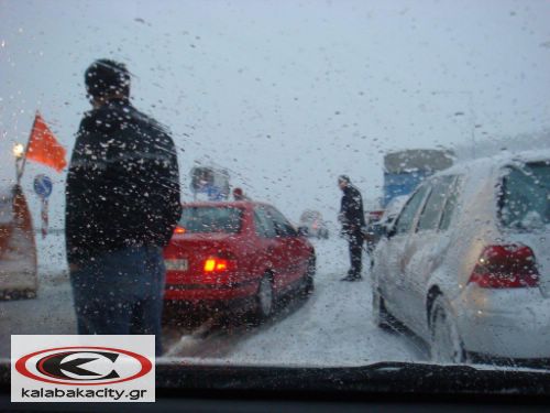 Προβλήματα από την χιονόπτωση στο οδικό δίκτυο - Εγνατία