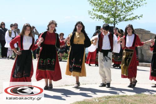 Βλαχάβεια 2010 - Τίμησαν τον Παπα-θύμιο Βλαχάβα