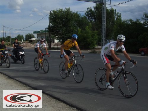 Θερμή υποδοχή στους ποδηλάτες της ΑΕΚ στα Τρίκαλα