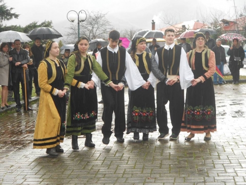 10961867 10205103093691240 1165350335 n