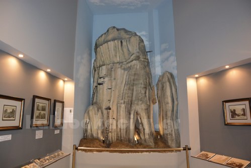 mouseioellinikispaidiakalampakasDSC 084