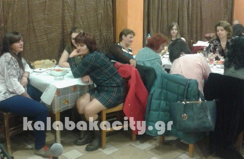 gynaikes xrysomhlia received 1037666732961445