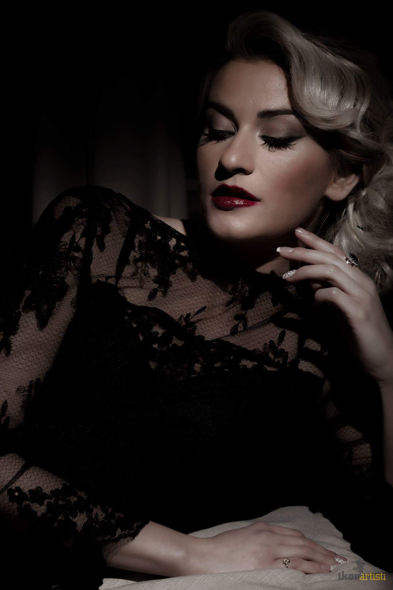 received 1745359649115273