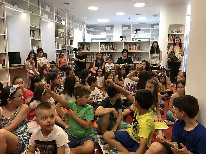 bibliothiki radio stagon 1