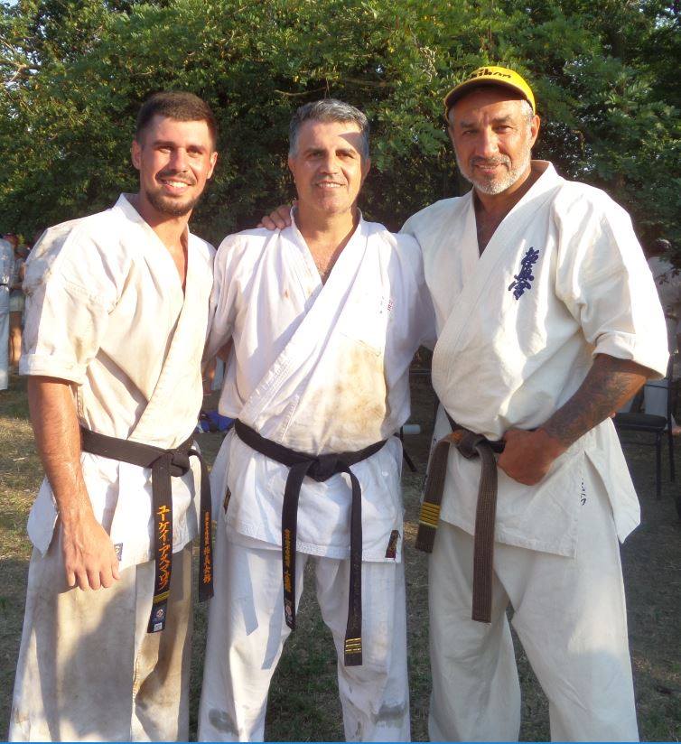 21100565 504833023198482 969055020 n