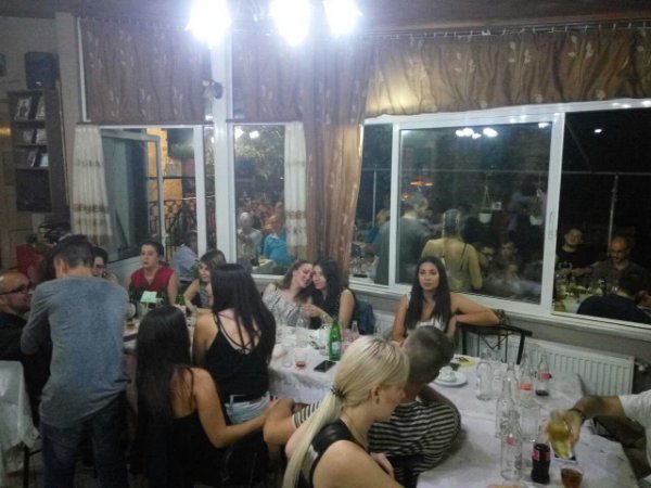 5 f image-0-02-05-3e3b9a7de763fb3a798c04dc8b121413d280e570b211a85ae5d82b0afcf01569-V