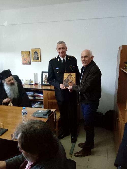 5AE891C5-3F0D-4F10-A819-A7E7F7061689