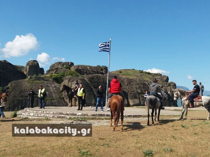 ippiki synantisi 31073126 1880075338691277 9220729304822841344 n