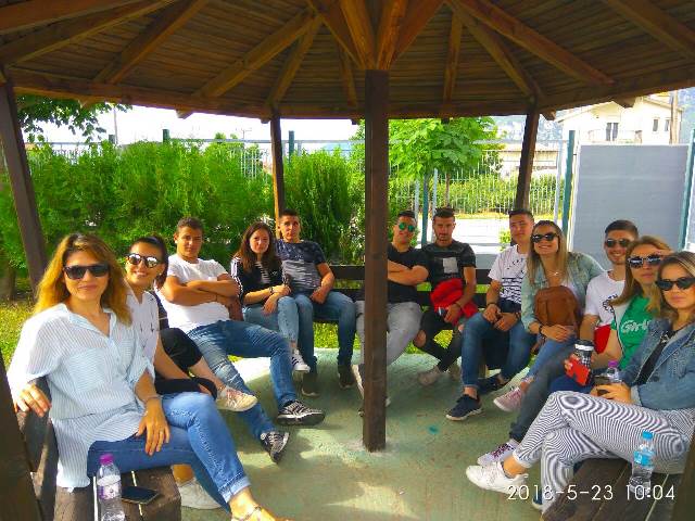 IMG-d35be5405efa03cfa257bad3ba1f998d-V-1