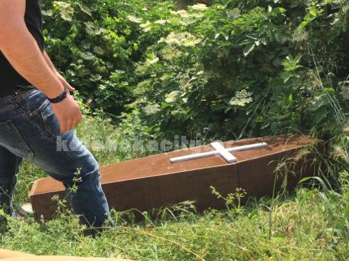 feretro xo31898252 10216550306010558 72